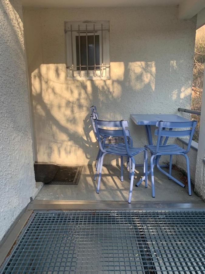 Domene Studio Terrasse Parking Exterior photo